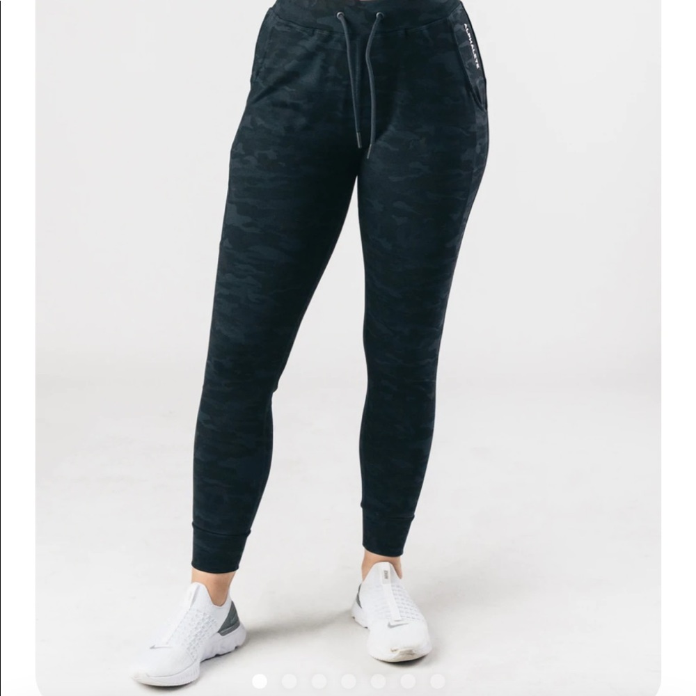 Premium V2 joggers